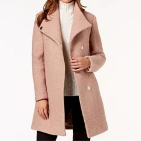 Kenneth Cole Reaction Jackets & Blazers - Womens Kenneth Cole coat!